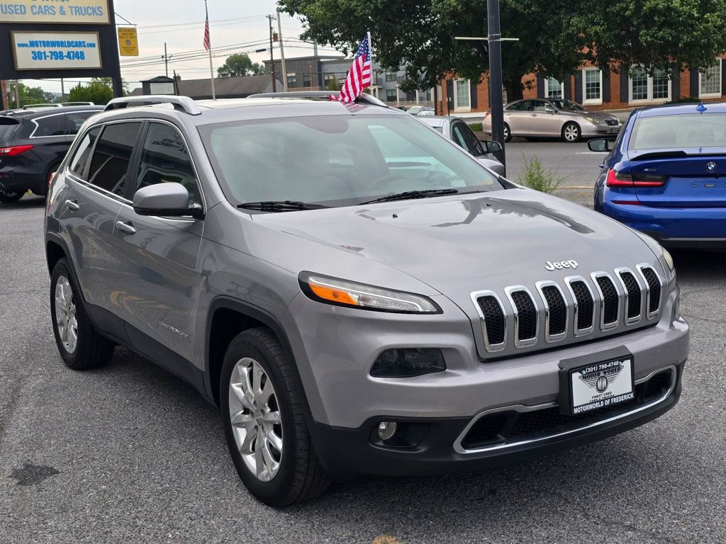 Used 2016 Jeep Cherokee Limited AWD/4WD image 3