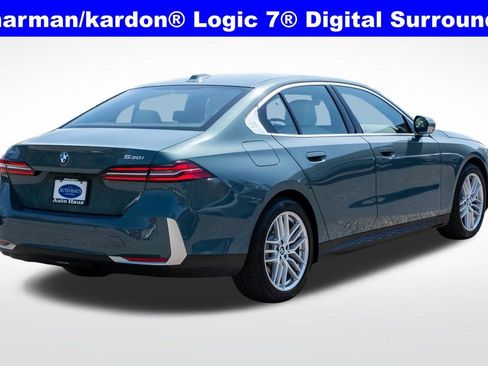 Used 2025 BMW 530i xDrive w/ Premium Package AWD/4WD image 7