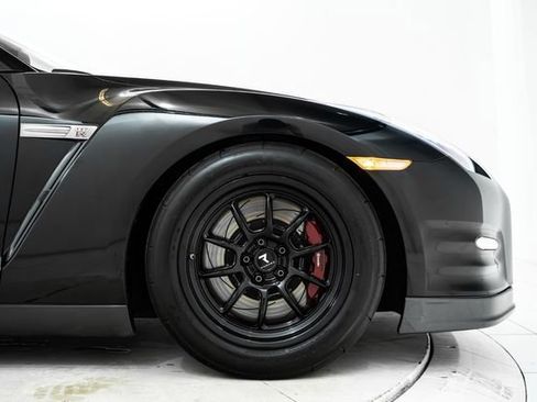 Used 2012 Nissan GT-R Black Edition AWD/4WD image 15