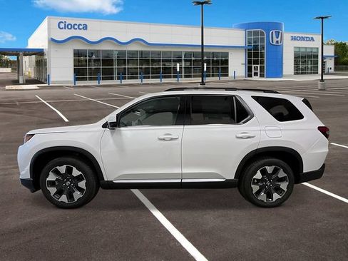 New 2026 Honda Pilot Elite image 2