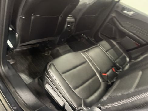 Used 2022 Ford Escape SEL w/ Technology Package image 17