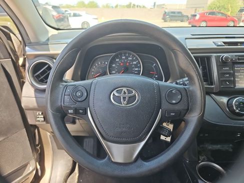 Used 2015 Toyota RAV4 LE FWD image 11