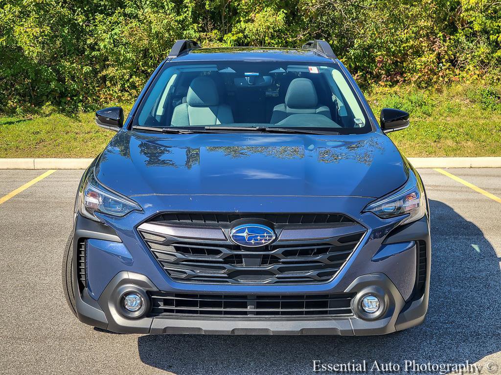 Used 2025 Subaru Outback Premium AWD/4WD image 4