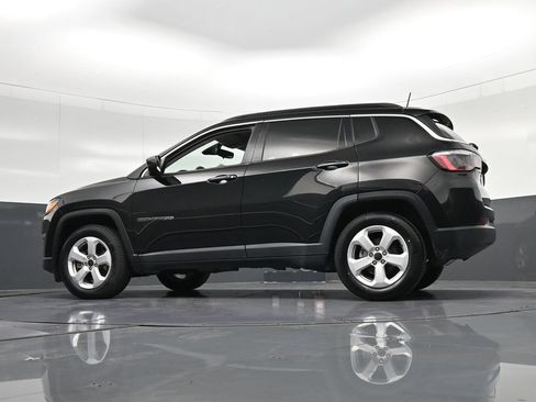 Used 2021 Jeep Compass Latitude FWD image 36