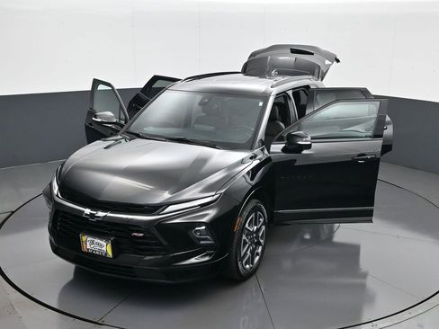 Used 2023 Chevrolet Blazer RS w/ Enhanced Convenience Package image 30