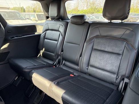 New 2026 Lincoln Navigator Black Label AWD/4WD image 19