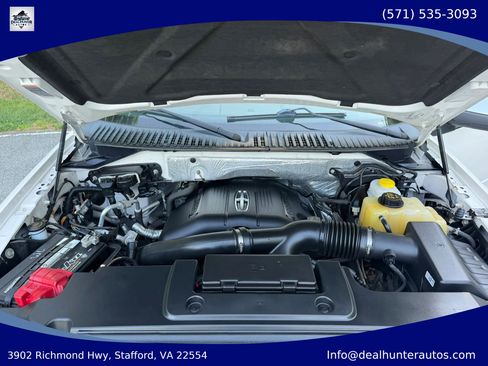 Used 2017 Lincoln Navigator Select AWD/4WD image 39