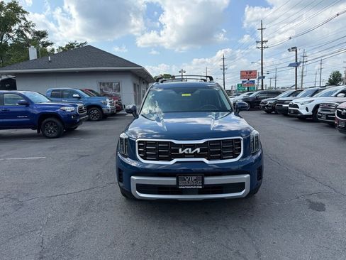 Used 2024 Kia Telluride S w/ S Sunroof Package image 2