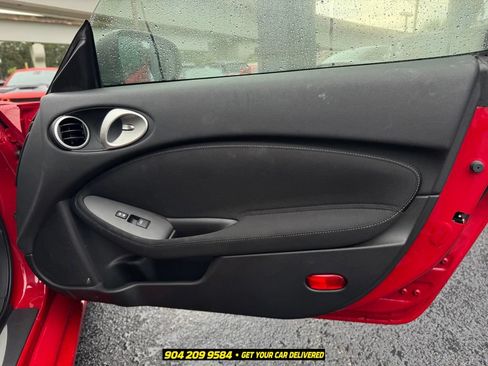 Used 2016 Nissan 370Z Coupe RWD image 21