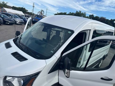 Used 2024 Ford Transit 350 XLT RWD image 11