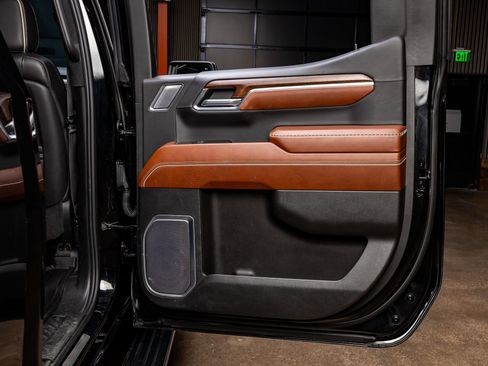 Used 2023 GMC Sierra 1500 Denali Ultimate image 38