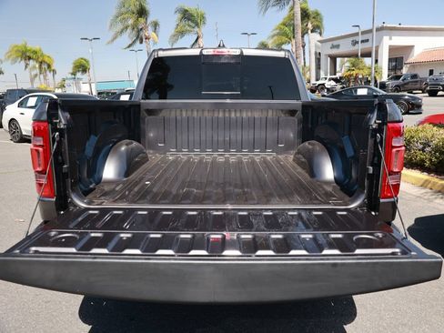 Used 2022 RAM 1500 Laramie AWD/4WD image 36
