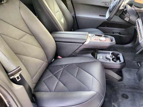 Used 2025 BMW iX xDrive50 image 22