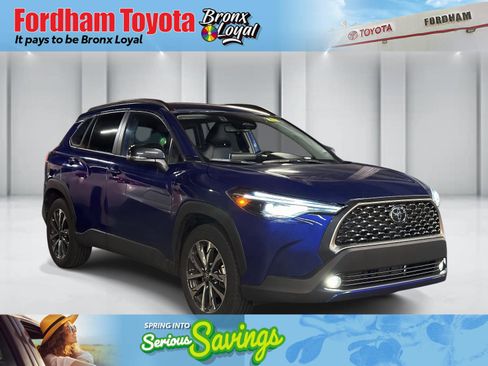 Certified 2025 Toyota Corolla Cross XLE AWD/4WD image 1