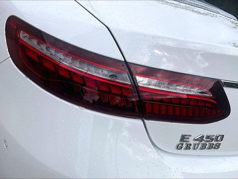 Used 2021 Mercedes-Benz E 450 4MATIC Cabriolet image 41