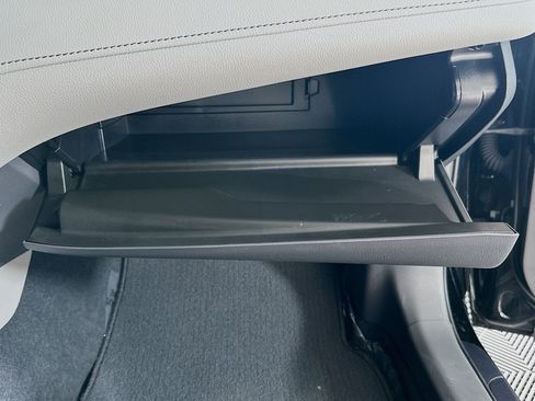 Certified 2023 Toyota Camry SE FWD image 31