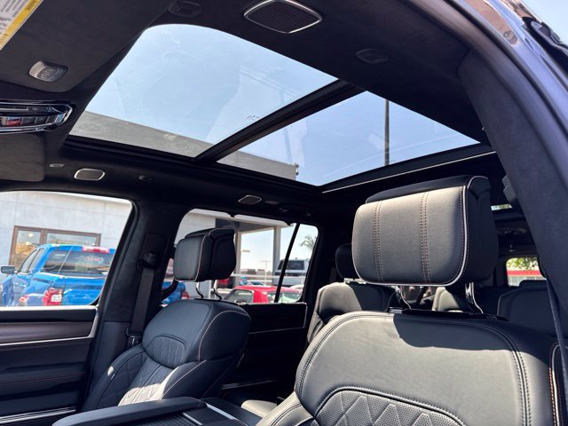 New 2026 Jeep Grand Wagoneer L Summit AWD/4WD image 21