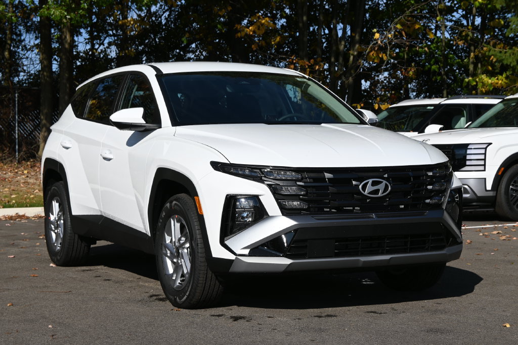 New 2026 Hyundai Tucson SE AWD/4WD image 1