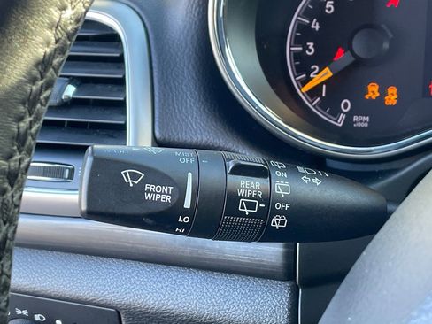 Used 2020 Jeep Grand Cherokee Altitude image 30