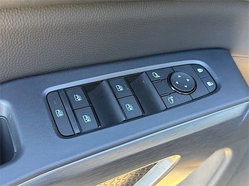 Certified 2025 Nissan Pathfinder Rock Creek image 22