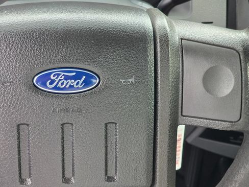 Used 2016 Ford F250 XL RWD image 12