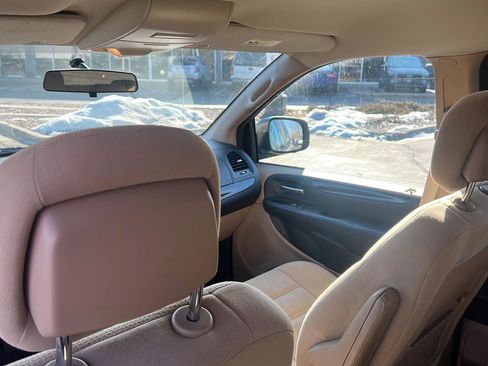 Used 2015 Dodge Grand Caravan SE w/ Quick Order Package 29E SE image 17