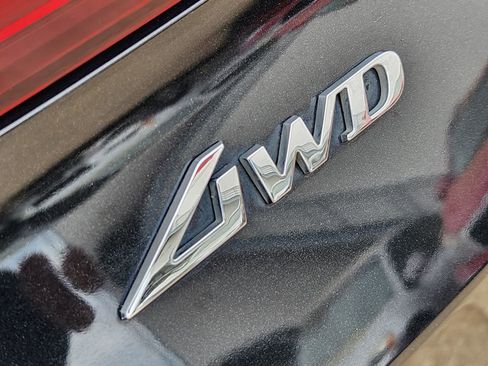 Used 2022 Genesis GV80 2.5T AWD/4WD image 14