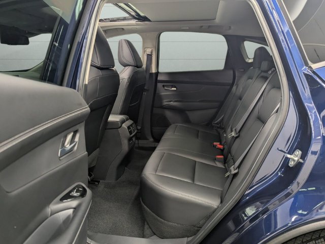 Used 2025 Nissan Murano SL AWD/4WD image 30