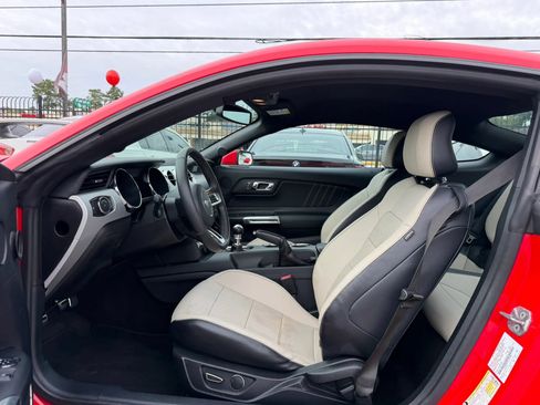 Used 2015 Ford Mustang Premium w/ Equipment Group 201A RWD image 17