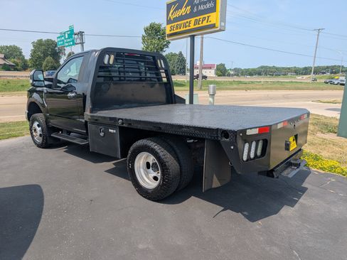 Used 2017 Ford F350 XLT w/ Snow Plow Prep Package AWD/4WD image 6