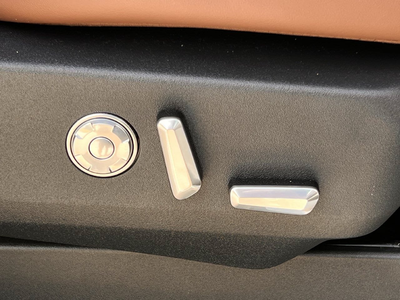 Used 2025 Lincoln Navigator Reserve AWD/4WD image 24