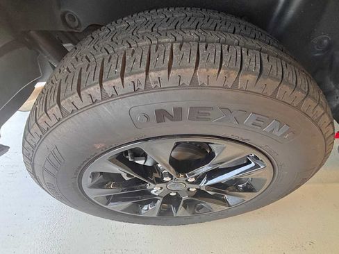 Certified 2025 Jeep Wrangler Unlimited Sahara AWD/4WD image 11
