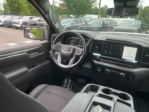 Used 2022 GMC Sierra 1500 Elevation AWD/4WD image 19