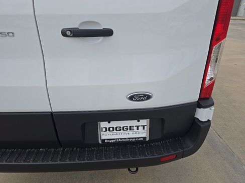 New 2025 Ford Transit 250 148 Medium Roof image 8