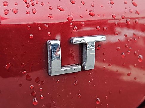 Used 2025 Chevrolet Trax LT image 31