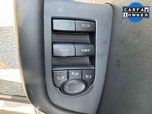 Used 2025 Buick Enclave Preferred FWD image 21