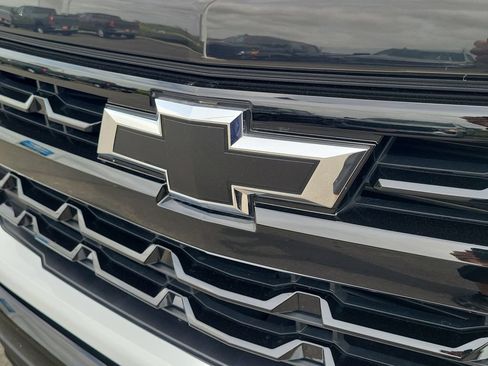 Used 2024 Chevrolet Silverado 1500 LT Trail Boss w/ Protection Package AWD/4WD image 29
