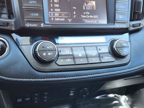 Used 2015 Toyota RAV4 Limited w/ Technology Package image 15