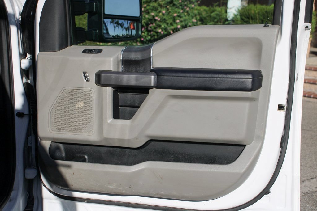 Used 2019 Ford F550 4x4 Crew Cab Super Duty image 37