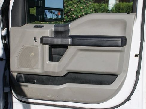 Used 2019 Ford F550 4x4 Crew Cab Super Duty image 37