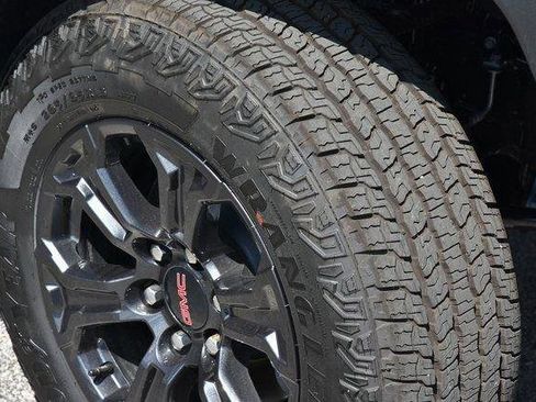 New 2025 GMC Canyon Elevation image 3