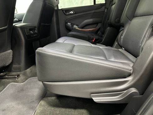 Used 2019 Chevrolet Tahoe Premier AWD/4WD image 46