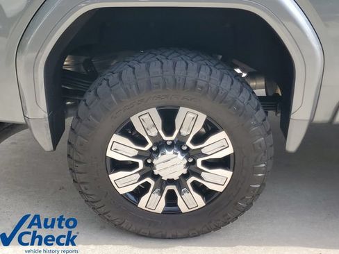 Used 2024 GMC Sierra 2500 Denali w/ Denali Reserve Package AWD/4WD image 9