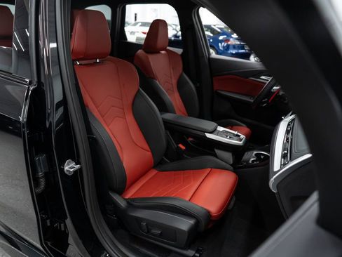 Used 2024 BMW X1 w/ M Sport Line w/ Premium Package image 11