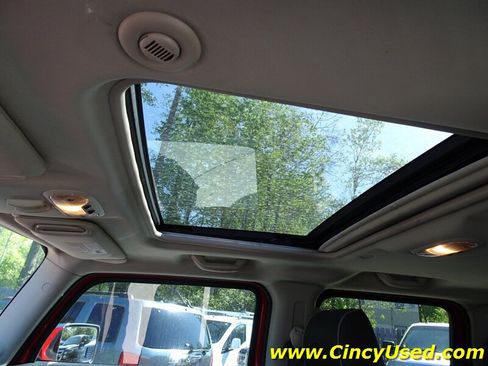 Used 2009 HUMMER H3T Alpha AWD/4WD image 24