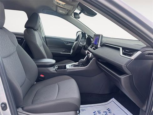 Used 2024 Toyota RAV4 XLE image 15