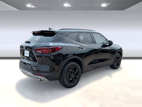 Certified 2025 Chevrolet Blazer LT w/ Midnight/Sport Edition FWD image 9
