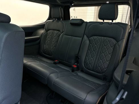 Used 2022 Jeep Grand Wagoneer Series III w/ Flexible Seating Group image 8