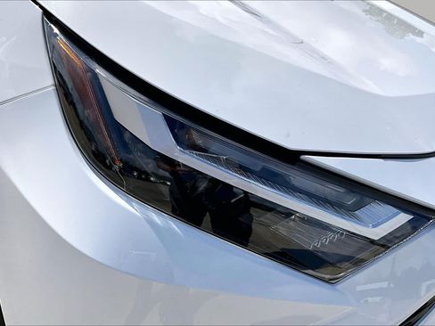 Used 2025 Toyota RAV4 XLE FWD image 52