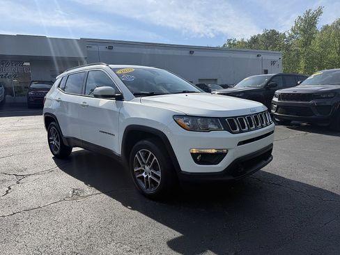 Used 2020 Jeep Compass Latitude AWD/4WD image 7